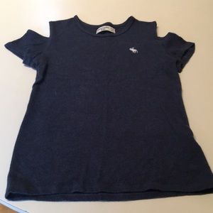 Girls Show Through In Shoulder Shirt